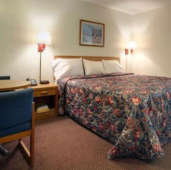 טיילר Country Side Inn מראה חיצוני תמונה